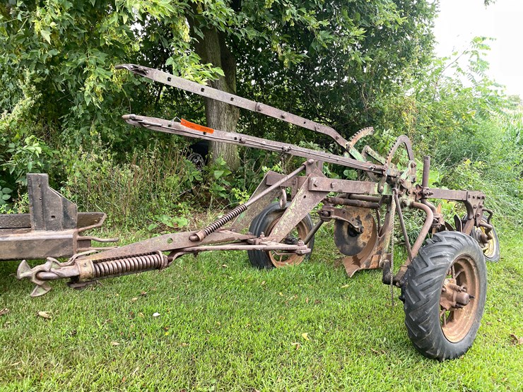 #7469-•-john-deere-plow-image-1