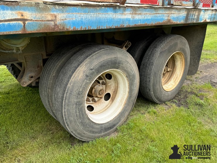 1982-monn-t/a-side-dump-sugar-beet-trailer-image-12
