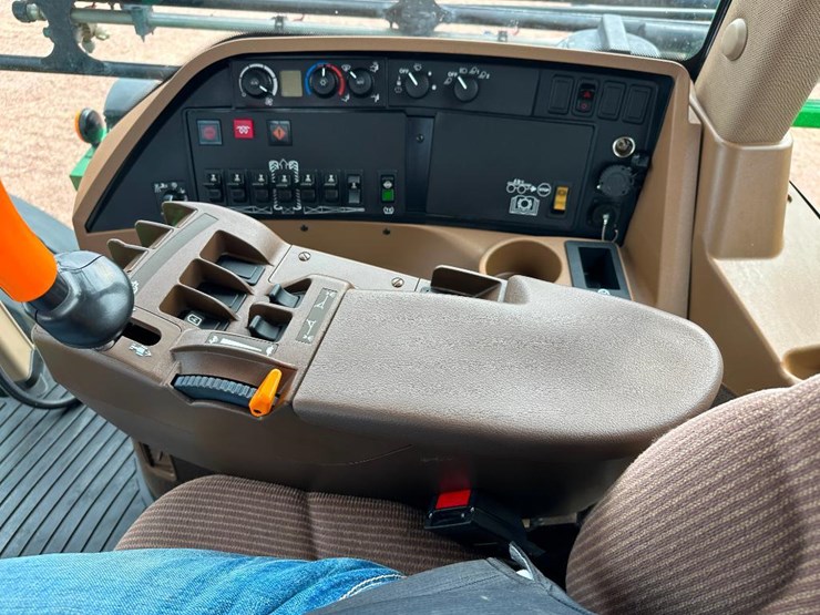 2012-john-deere-4730-image-90