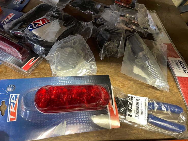 #2138-•-led-light-kit-(pr2)-image-4