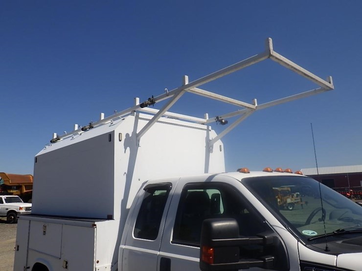 2013-ford-f550-image-13