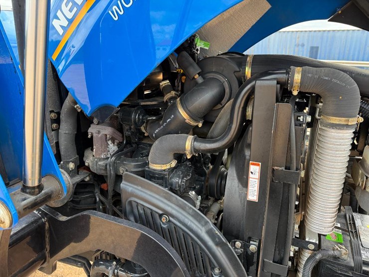 2019-new-holland-workmaster-70-image-35