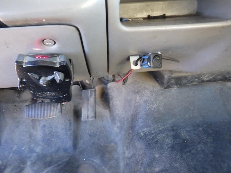 1999-ford-f350-image-24