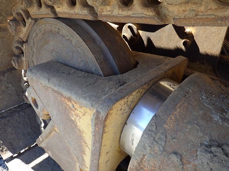 2001-caterpillar-d5m-xl-image-38