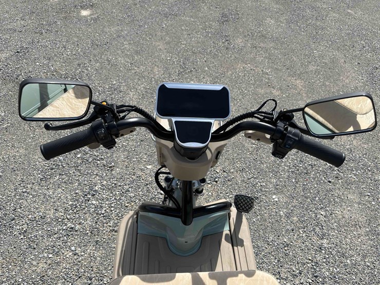 unused-irgc40-battery-powered-mini-golf-cart-image-12
