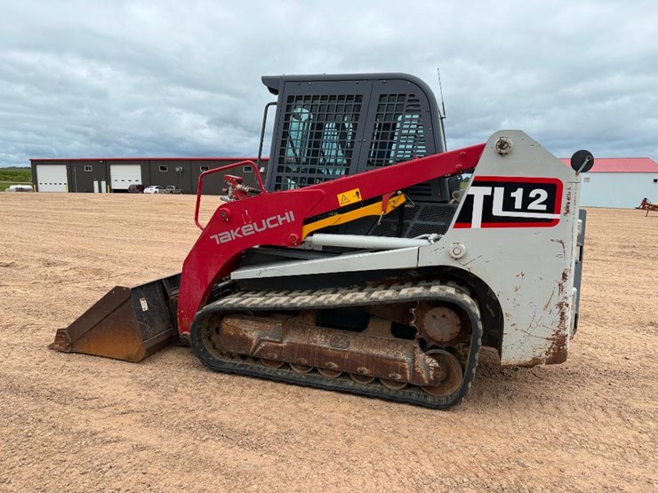 2015-takeuchi-tl12-image-6