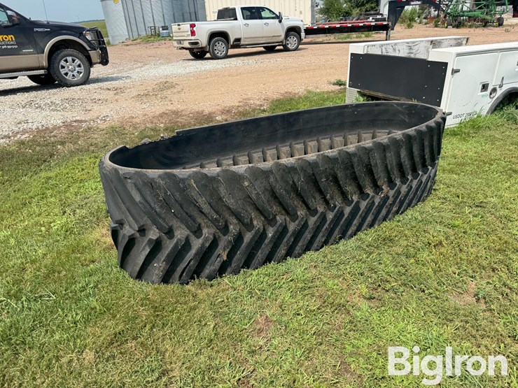 goodyear-30"-quad-track-track-image-3