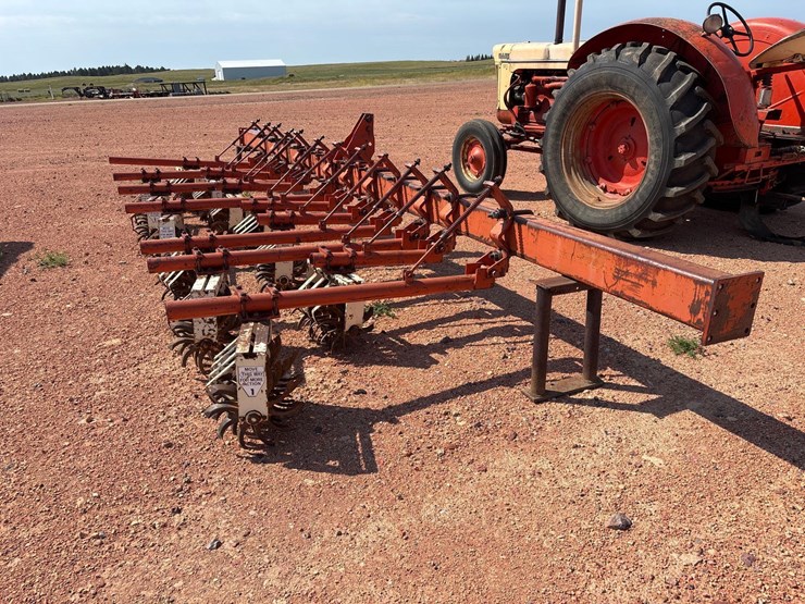 lilliston-cultivator-image-1