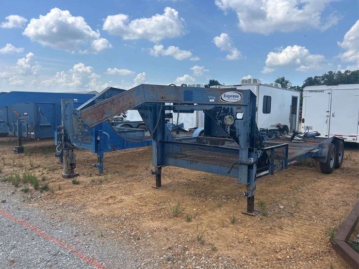 2012-77"-x-20'-t/a-gooseneck-trailer-image-1