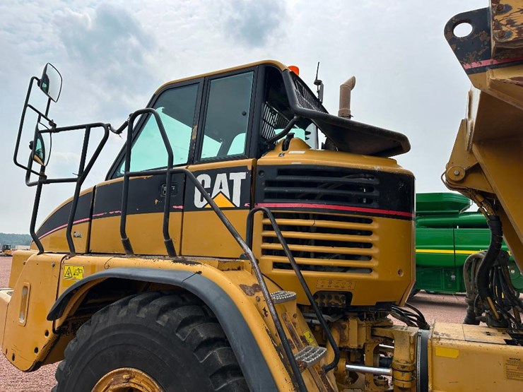 2007-caterpillar-c11-image-21
