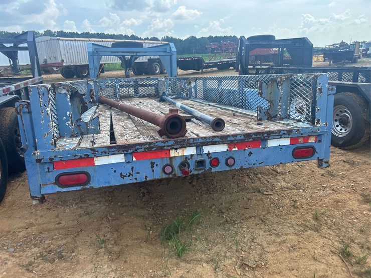 2008-6'-x-16'-t/a-gooseneck-trailer-image-3