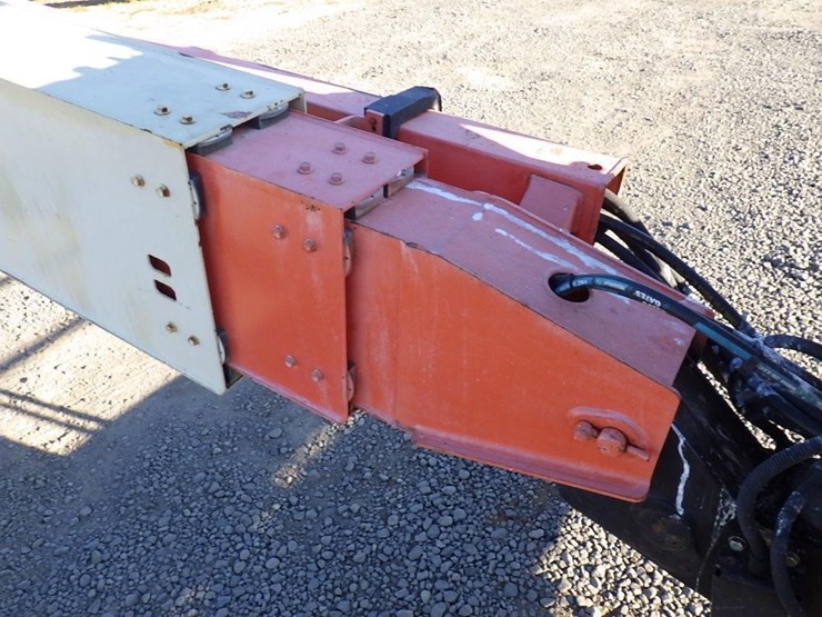 2007-jlg-800s-image-10