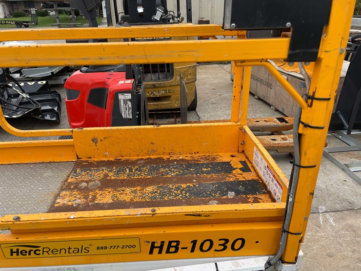 #1369-•-10'-scissor-lift-(o2)-image-16