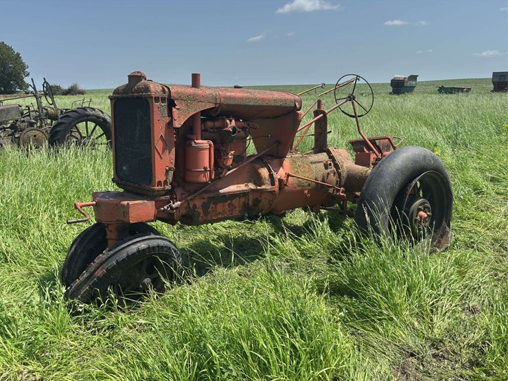 allis-chalmers-model-uc-image-1