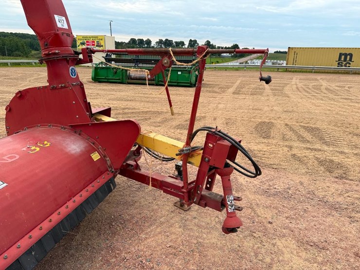 new-holland-38-image-17