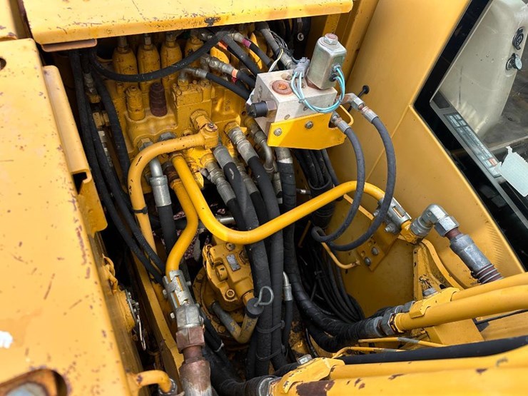 2003-caterpillar-312cl-image-37