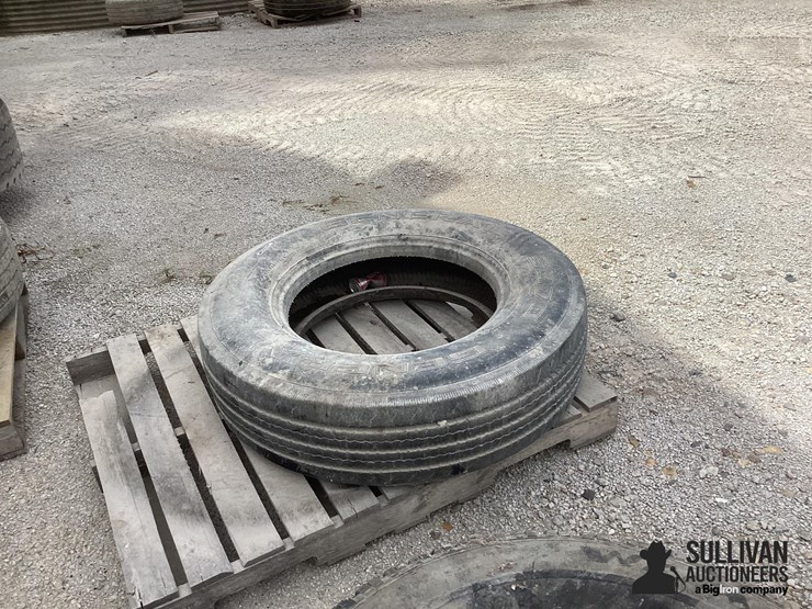 295/75r22.5-tire-image-5