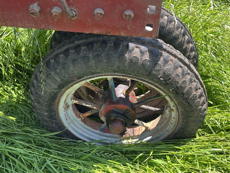 farmall-f12-image-11