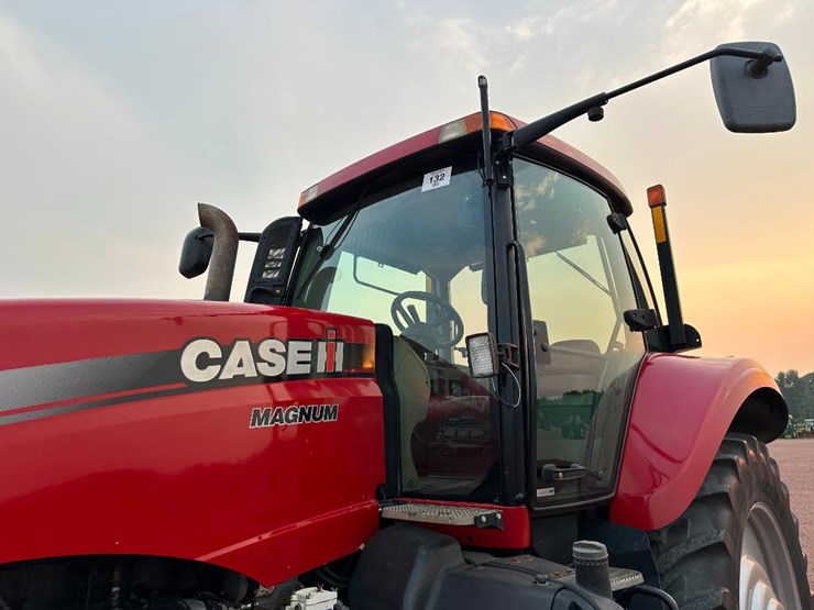 2012-case-ih-magnum-260-image-17