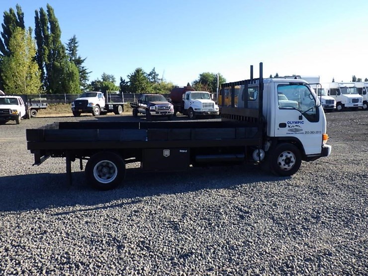 2000-isuzu-npr-image-3