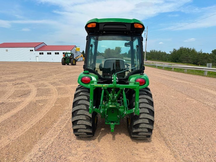 2018-john-deere-3033r-image-5
