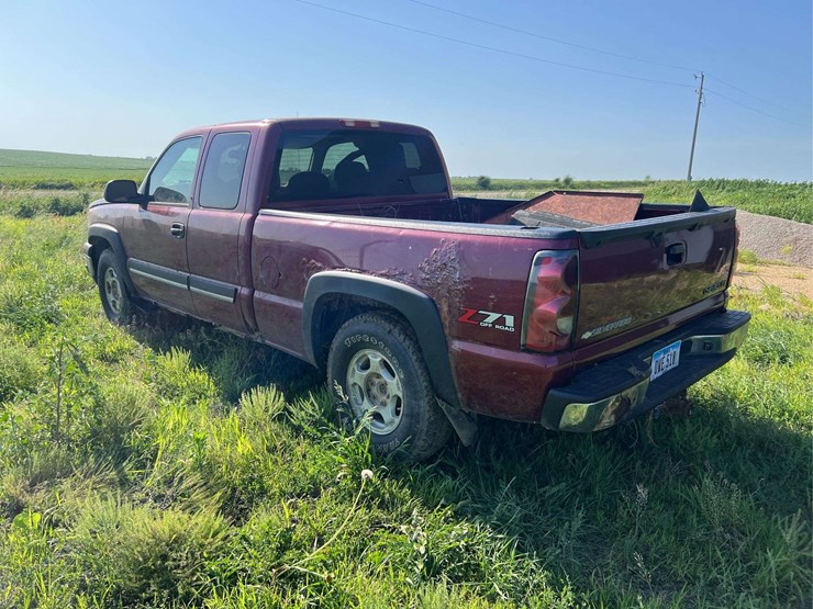 extended-cab-chevy-image-3