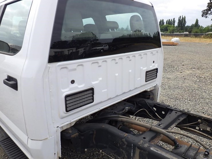 2019-ford-f550-image-10