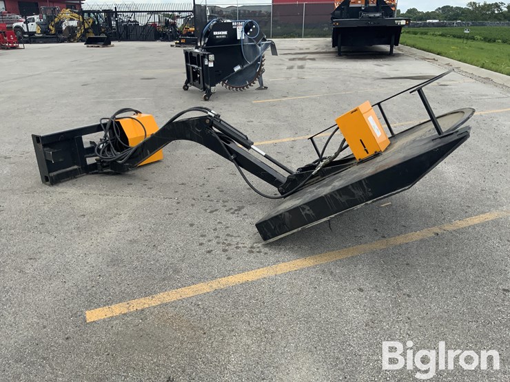 2025-giyi-skid-steer-articulating-brush-cutter-image-3