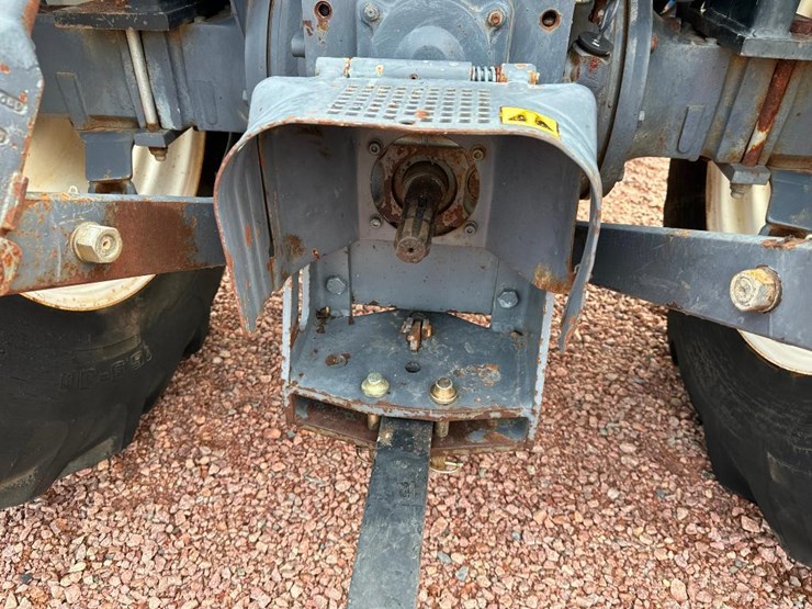 2001-new-holland-tn70-image-25