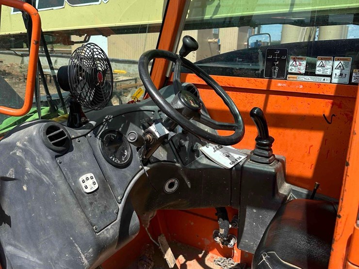 2013-jlg-telehandler-image-13
