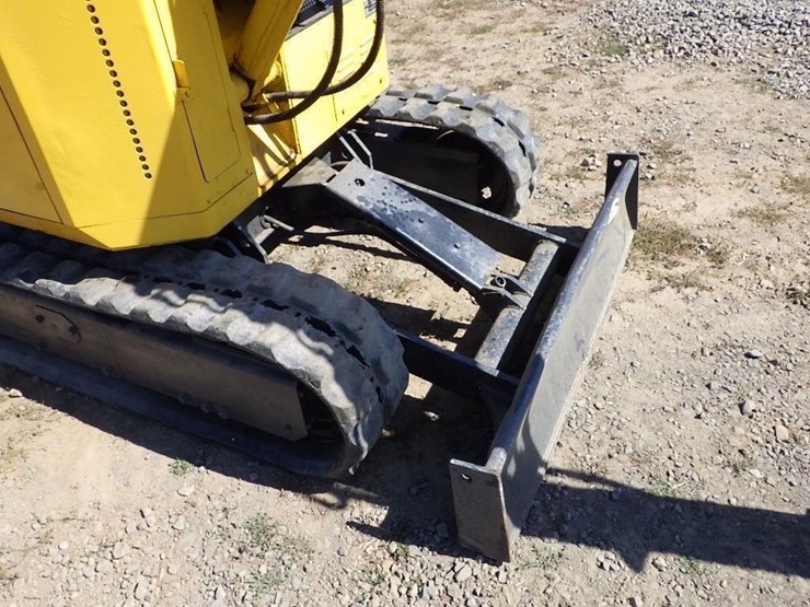 komatsu-pc12uu-image-13