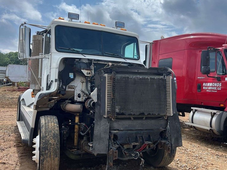 2000-freightliner-s/a-daycab-truck-*inop-image-7