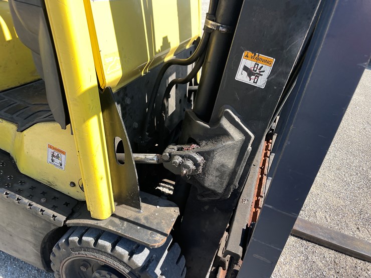 #6275-•-2011-hyster-40-forklift-image-11