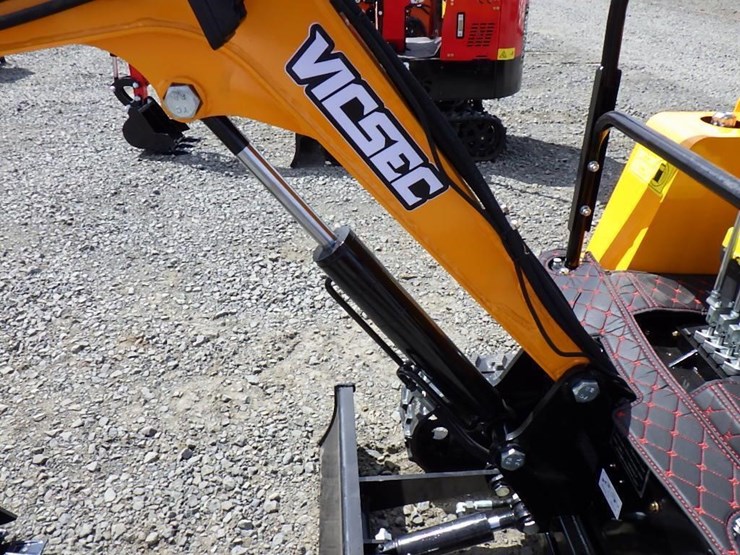 2025-vicsec-vc15-hydraulic-excavator-image-8