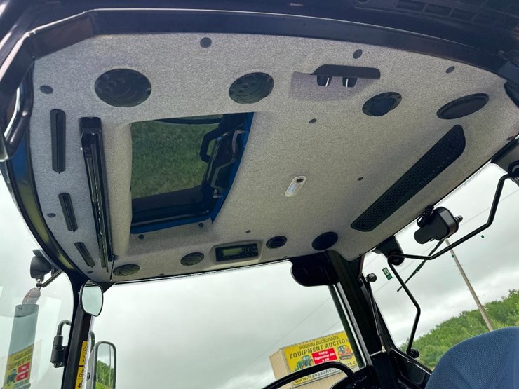 2022-new-holland-workmaster-55-image-51