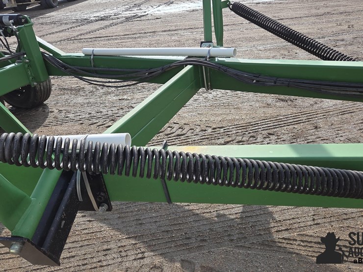 summers-sh3960-48'-super-harrow-image-13