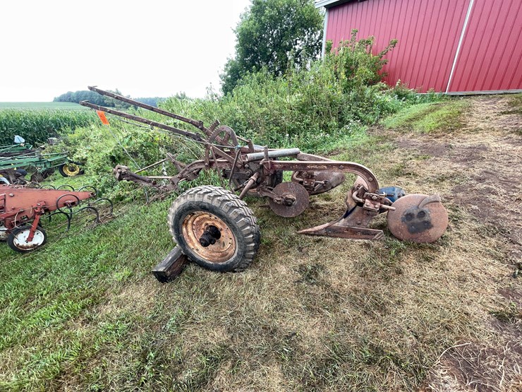 #7460-•-unknown-brand-2-bottom-plow-image-3