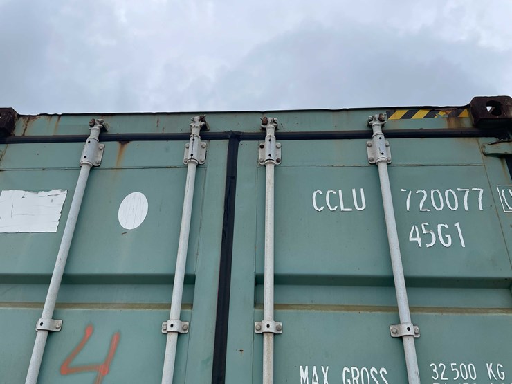 #1358-•-40'-shipping-container-(of)-image-12