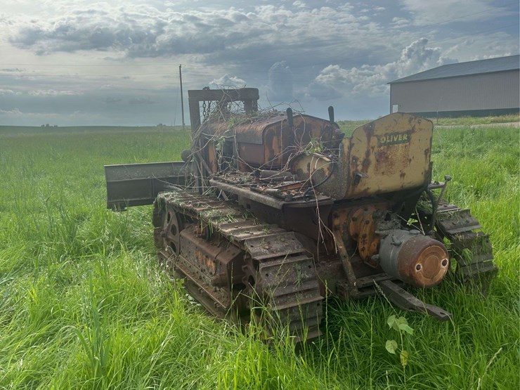 oliver-cleatrac-adh-crawler-image-3