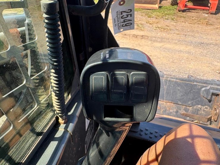 2005-new-holland-ls170-image-20
