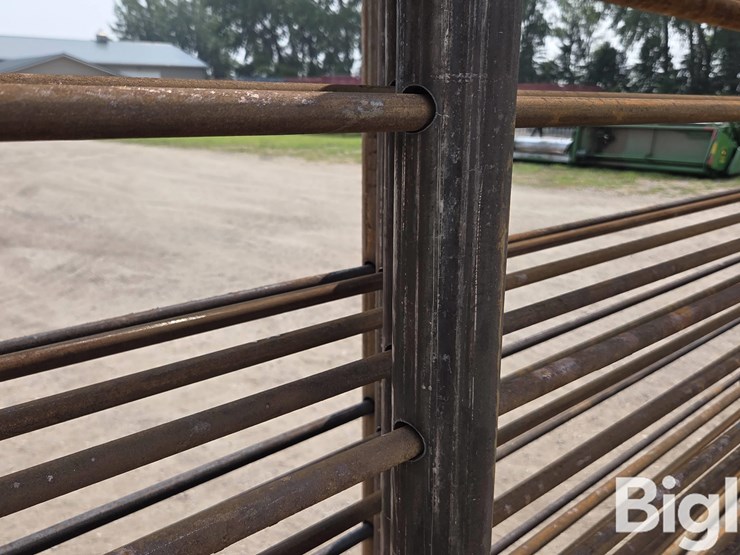24'-free-standing-panels-(bid-per-unit)-image-10