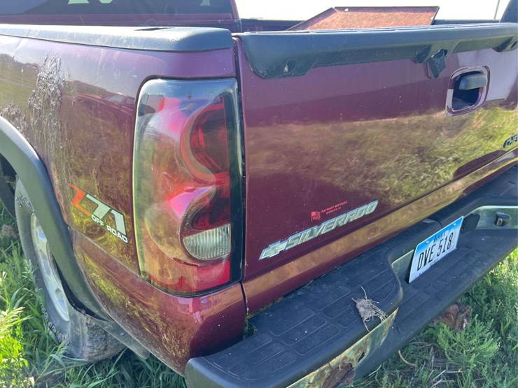 extended-cab-chevy-image-41