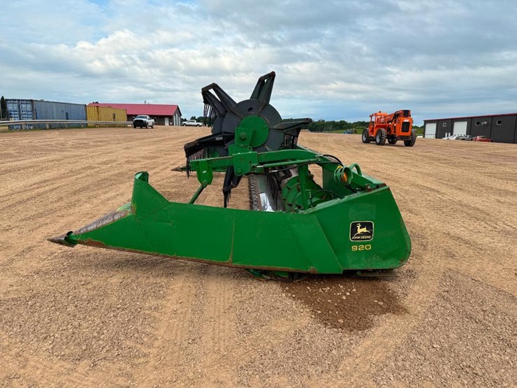 john-deere-920-image-3