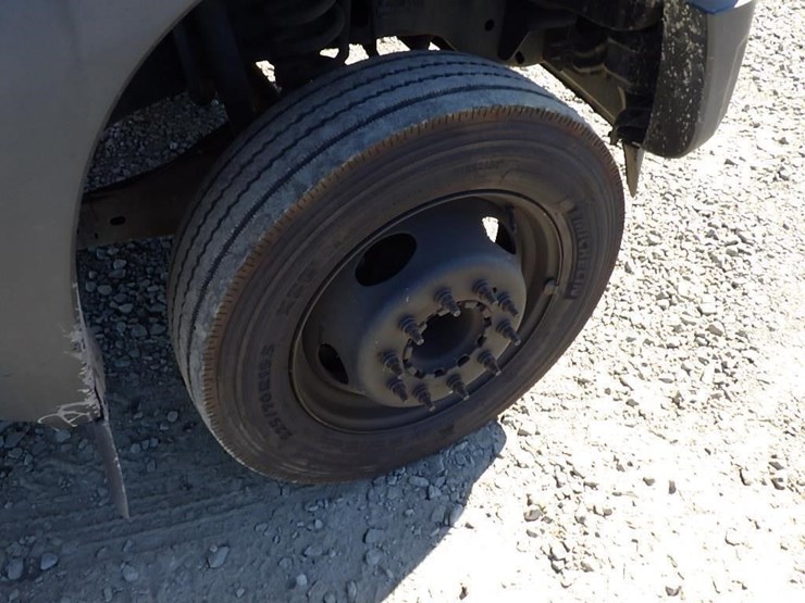 2014-ford-f450-image-28