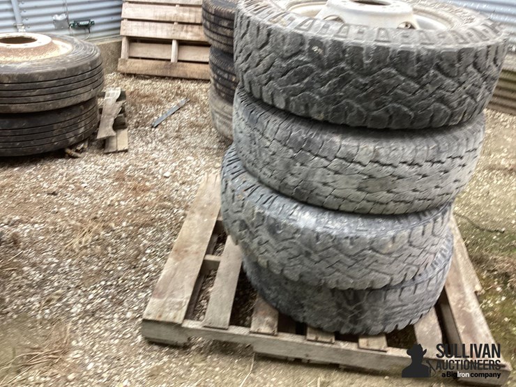 245/75r17-tires-&-rims-image-11