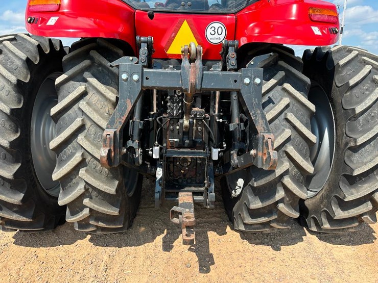 2015-case-ih-magnum-315-image-41