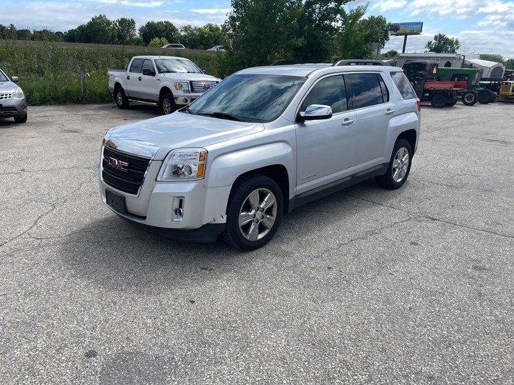 #1292-•-2015-gmc-terrain-awd-(has-wi-title)-(of)-image-2