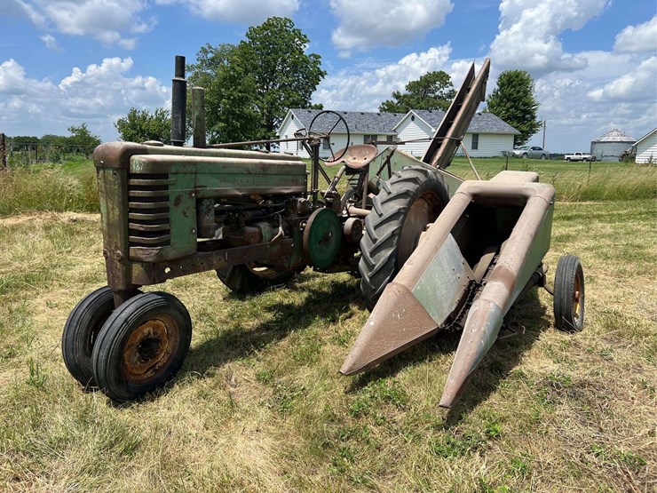 john-deere-b-image-1