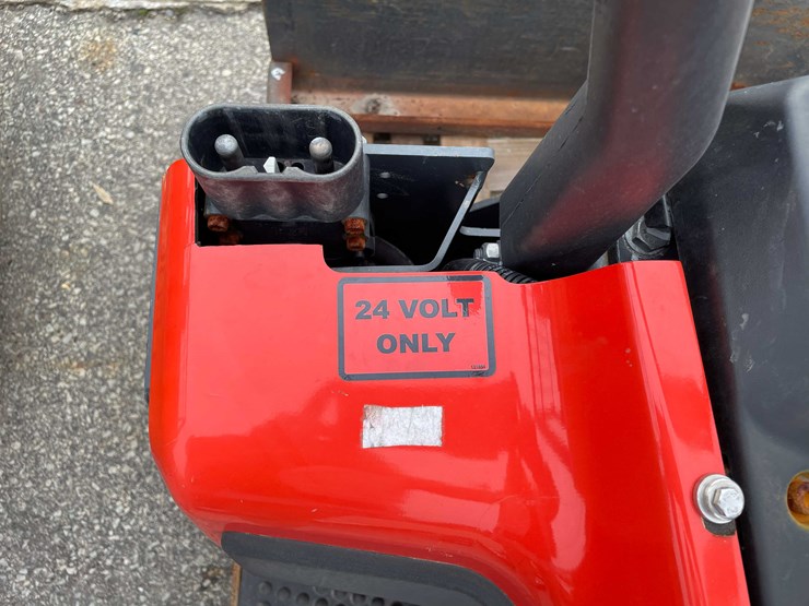 #1364-•-linde-walkie-rider-pallet-jack-(o2)-image-11