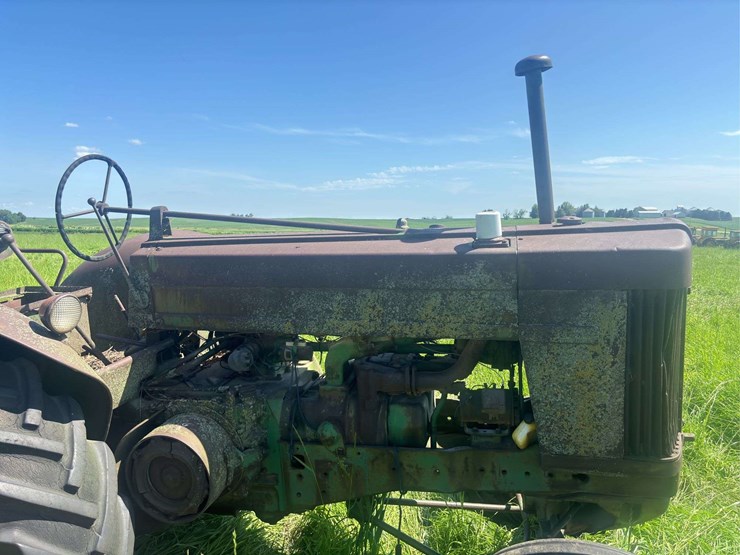 john-deere-70-image-22